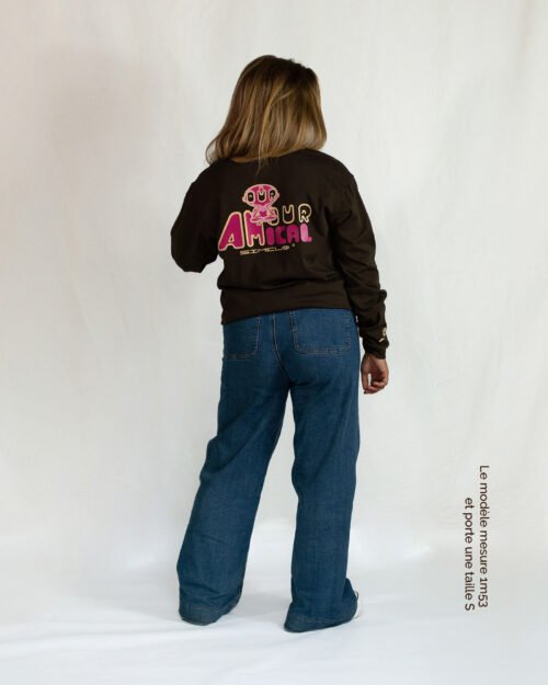 Tee_ML_AA_Back_ModelF VF T-shirt Manches Longues Unisexe Marron+ Figurine AMOUR AMICAL